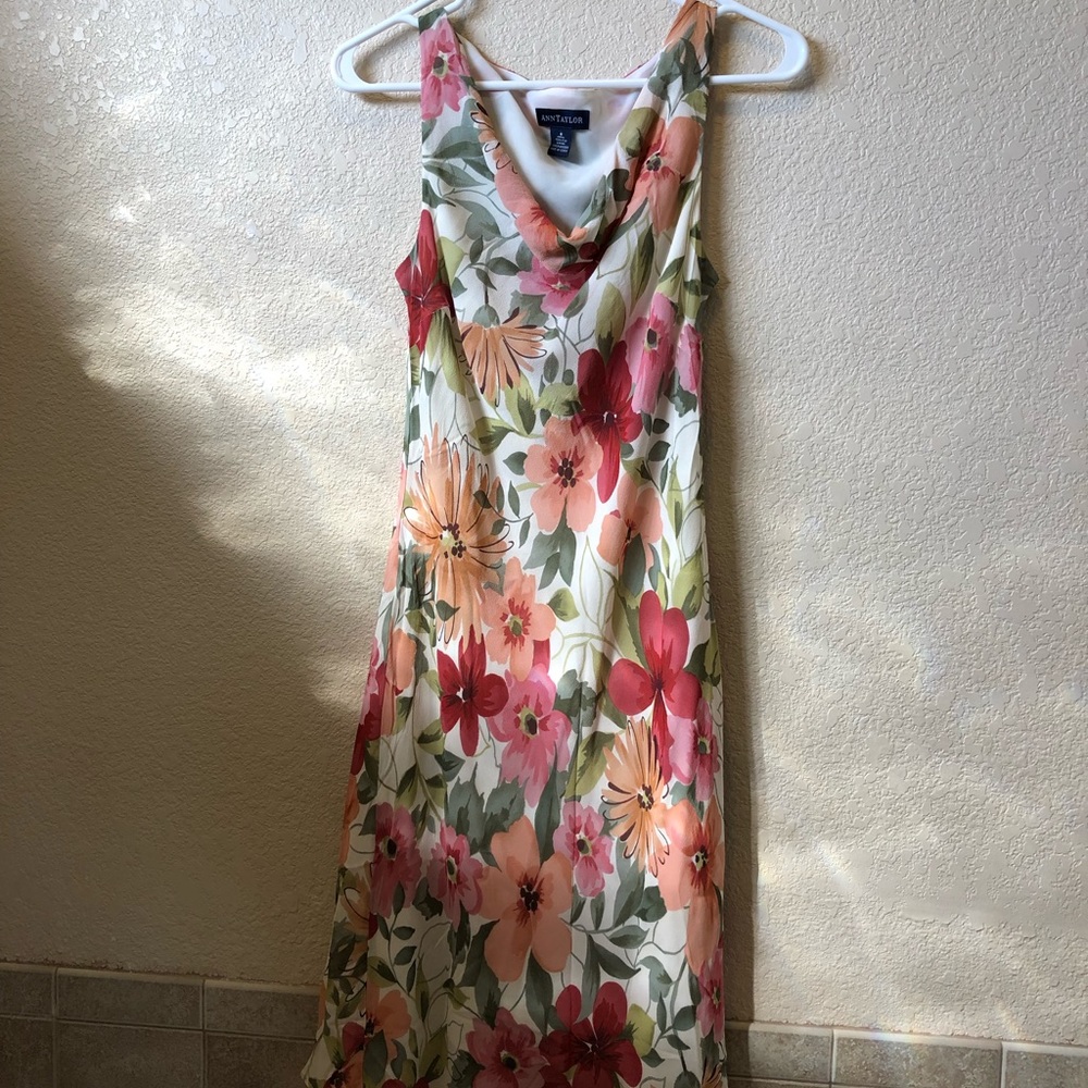Ann Taylor floral dress size 6 - Picture 2 of 3